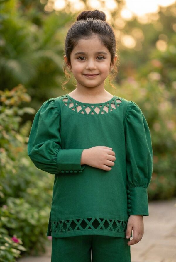 14 August Special Dark Green Kids Kurti & Trouser Set with Cutwork | Manrimal